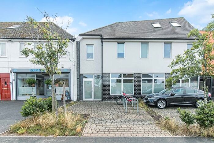 1 Bedroom Apartment To Rent In Downside Road Headington, OX3