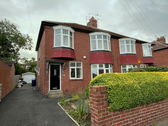 3 Bedroom Flat To Rent In Ovington Grove, Fenham, Newcastle Upon Tyne, NE5