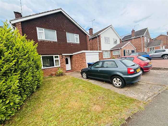 4 Bedroom Detached House For Sale In Borrowdale Drive, Leamington Spa, CV32
