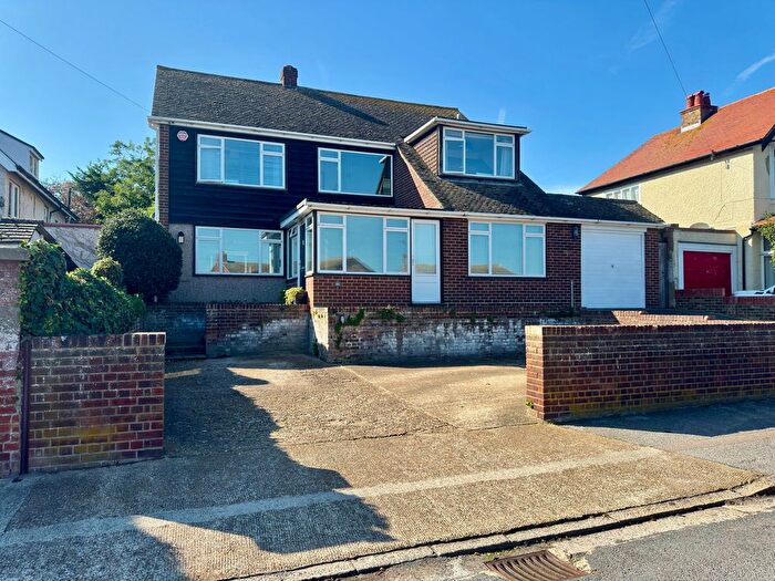 4 Bedroom Detached House For Sale In Stone Road, Broadstairs, CT10