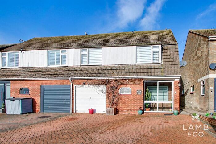 3 Bedroom Semi-Detached House For Sale In Crown Road, Clacton-On-Sea, CO15
