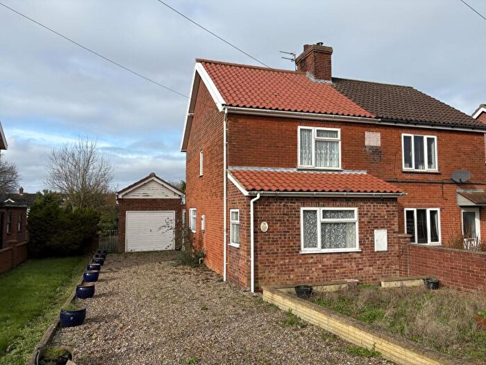 2 Bedroom Semi Detached House For Sale In Norwich Road, Bawdeswell, Dereham, Norfolk, NR20