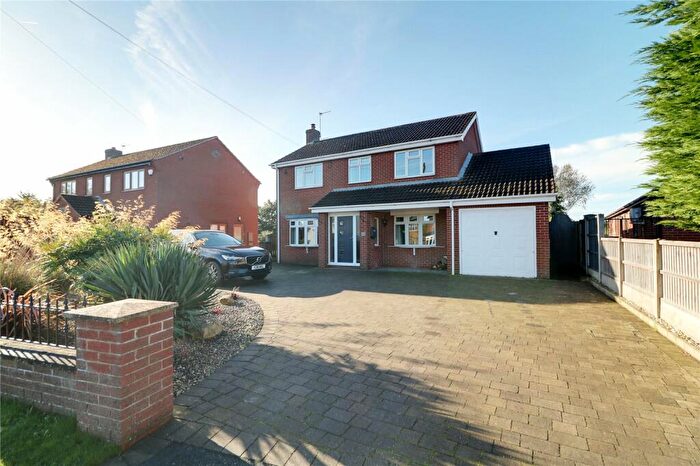 3 Bedroom Detached House For Sale In Sandtoft Road, Belton, Doncaster, DN9