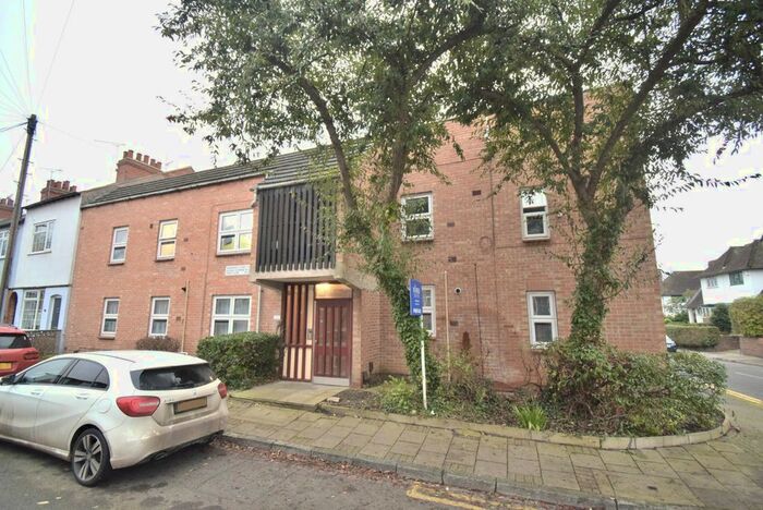 1 Bedroom Flat For Sale In Newmarket Street, Knighton, Leicester, LE2