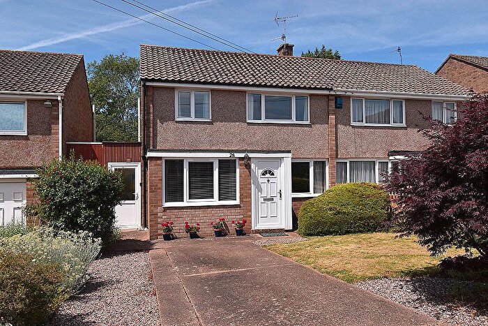 4 Bedroom Semi Detached House For Sale In Knightley Road, Exeter, EX2