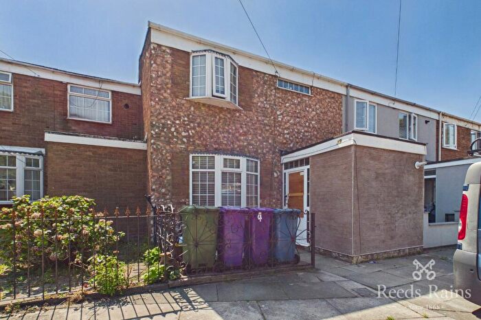2 Bedroom Terraced House For Sale In Ardrossan Road, Liverpool, Merseyside, L4