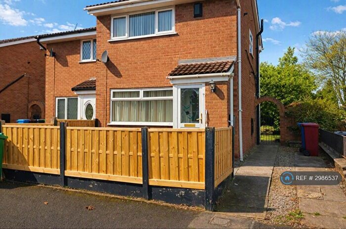 2 Bedroom Semi-Detached House To Rent In Gardner St, Manchester, M12