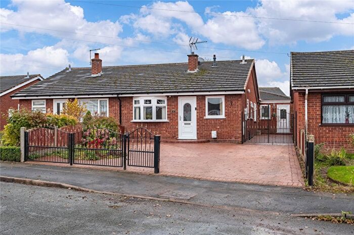 3 Bedroom Bungalow For Sale In East Road, Brinsford, Wolverhampton, Staffordshire, WV10