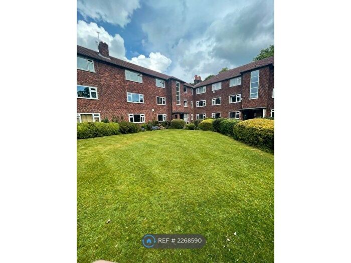2 Bedroom Flat To Rent In Woodlawn Court, Manchester, M16