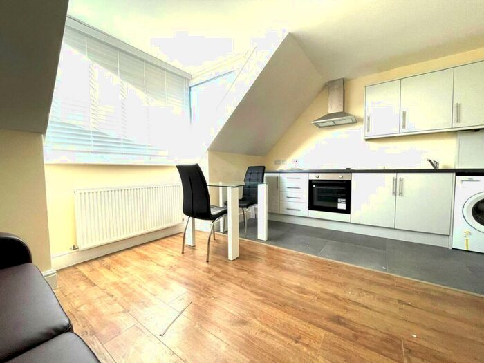1 Bedroom Flat To Rent In Greenford Road, Harrow, HA1