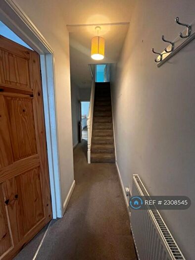 3 Bedroom Semi-Detached House To Rent In Southampton, Southampton, SO15