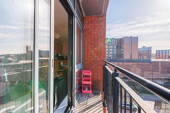 2 Bedroom Flat For Sale In Benson Street, Liverpool, L1