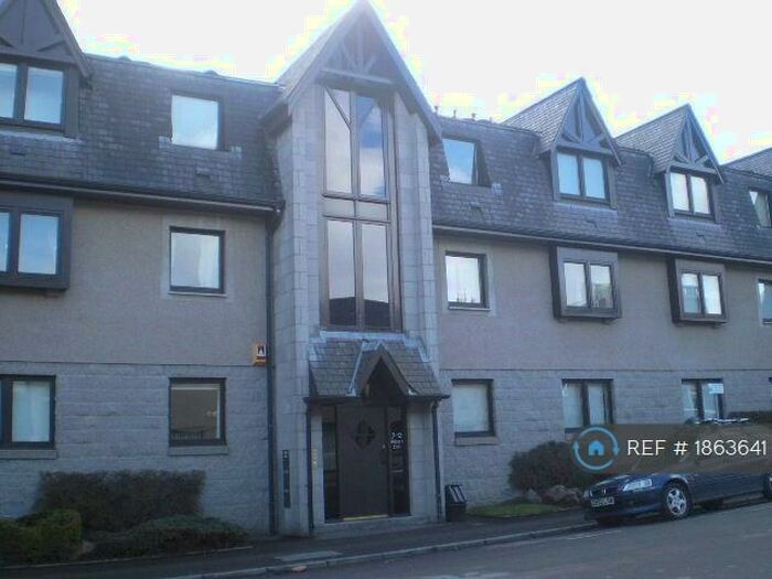 2 Bedroom Flat To Rent In Albert Den, Aberdeen, AB25