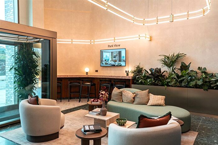 2 Bedroom Flat To Rent In Dantzic Street, Park View, Manchester, M4