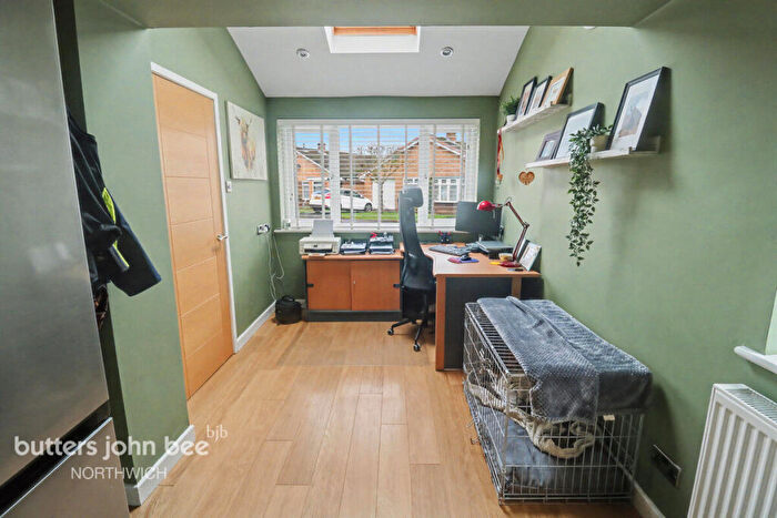 3 Bedroom Detached House For Sale In The Woodlands, Northwich, CW9