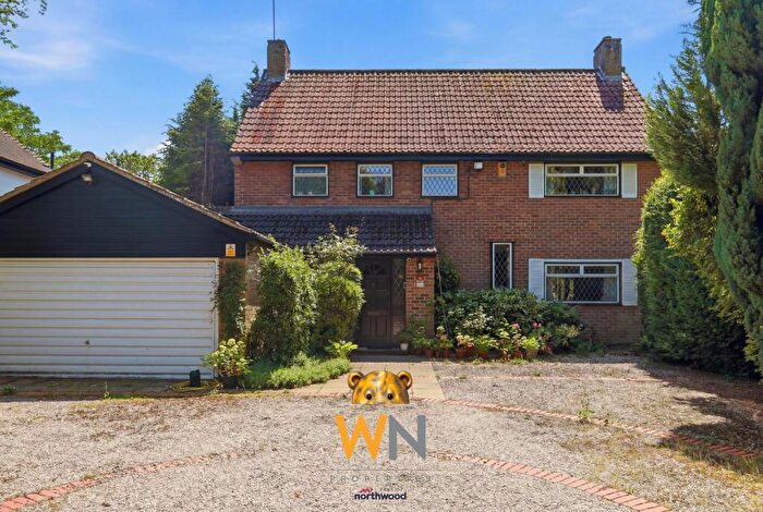 4 Bedroom Detached House For Sale In Rayleigh Road, Hutton, Brentwood, CM13