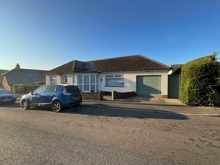 2 Bedroom Detached Bungalow To Rent In Carteret Road, Bude, EX23