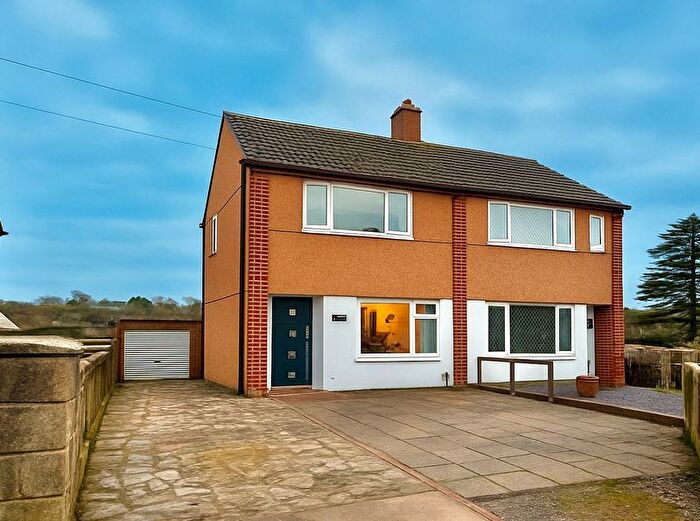 3 Bedroom Semi Detached House For Sale In Dolphin Close, Plymstock, Plymouth, PL9