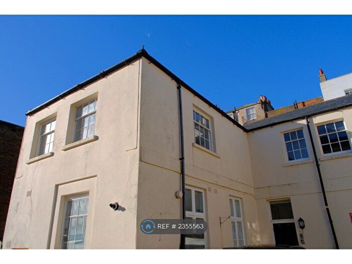 2 Bedroom Flat To Rent In Brunswick Street East, Hove, BN3
