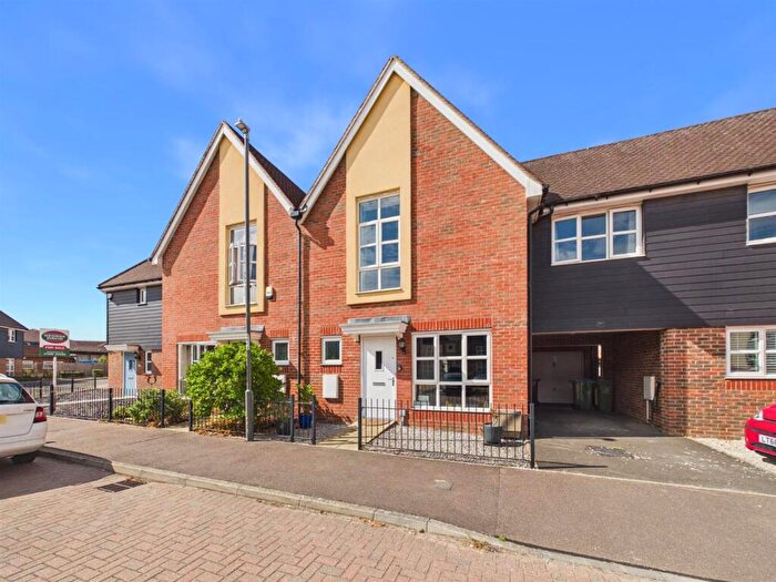 3 Bedroom Terraced House For Sale In Gwendoline Buck Drive, The Green, Aylesbury, HP21