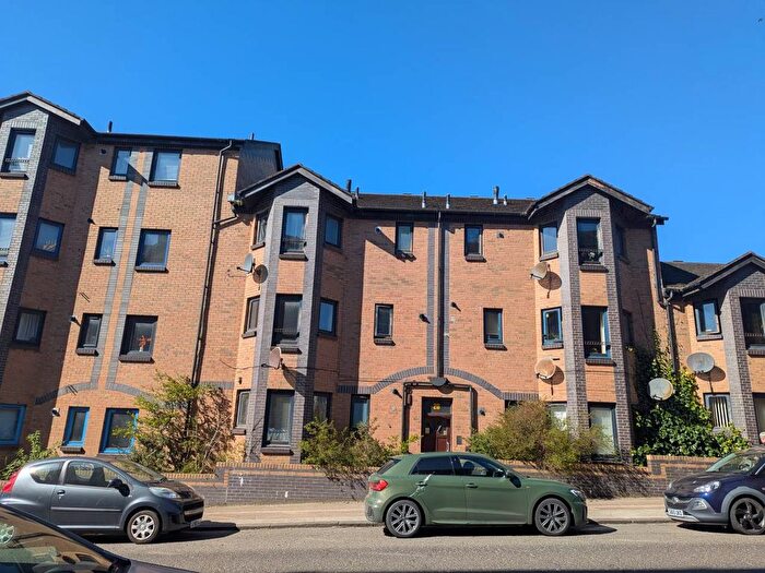 2 Bedroom Flat To Rent In Arklay Street, Dundee, DD3