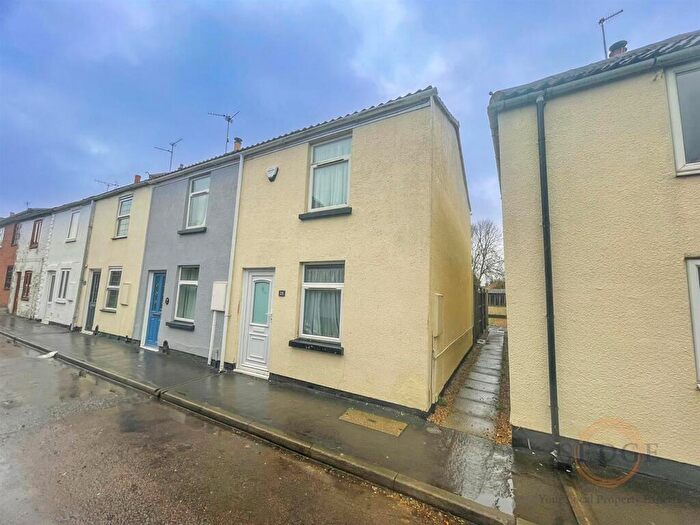 1 Bedroom End Of Terrace House To Rent In Reform Street, Crowland, PE6