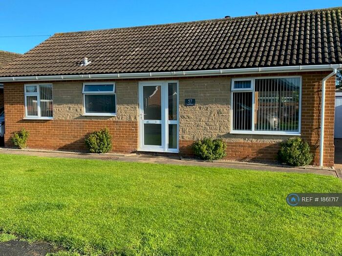 2 Bedroom Bungalow To Rent In Hillside Avenue, Lincolnshire, LN12