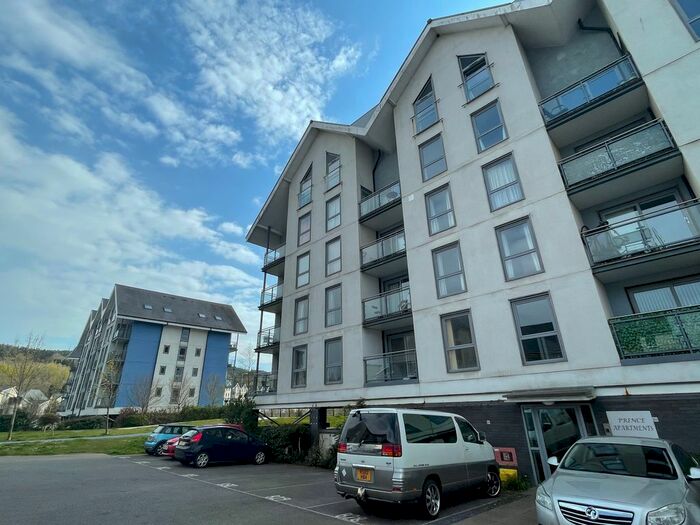 2 Bedroom Flat To Rent In Phoebe Road, Swansea, SA1