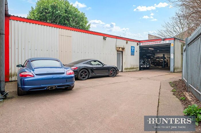 Property For Sale In Wellington Road South, Hounslow, TW4