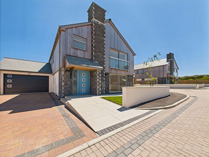 4 Bedroom Detached House For Sale In Rose, Truro, TR4