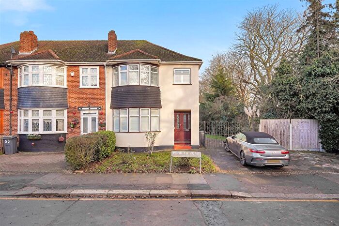 3 Bedroom Property For Sale In Penrith Road, Hainault, IG6