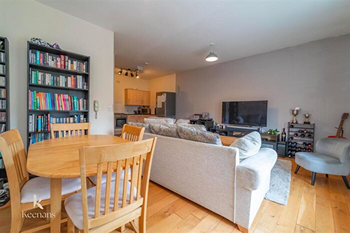 2 Bedroom Apartment For Sale In Cornmill Court, Waddington, BB7