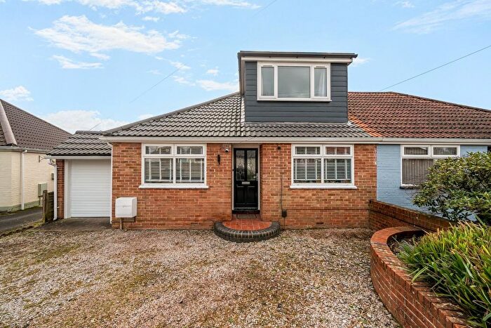 3 Bedroom Semi-Detached House For Sale In Alten Road, Waterlooville, PO7