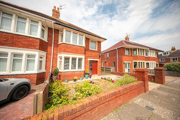 3 Bedroom Semi-Detached House For Sale In No., Chiltern Avenue, Poulton-le-Fylde, Lancs, FY6