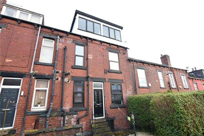 3 Bedroom Terraced House To Rent In Woodside Avenue, Leeds, LS4