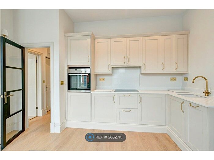 2 Bedroom Flat To Rent In North St, Bristol, BS3