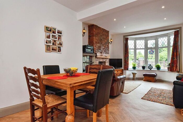 2 Bedroom Detached House For Sale In Wembley Avenue, Onllwyn, Neath, SA10