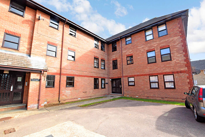 2 Bedroom Apartment To Rent In Hanbury Gardens, Highwoods, Colchester, CO4