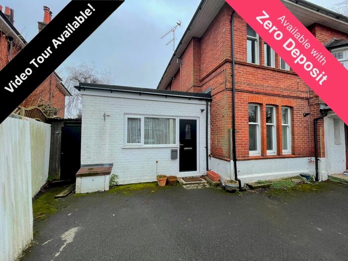 3 Bedroom Flat To Rent In Beechey Road, Bournemouth BH8