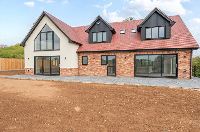 4 Bedroom Detached House For Sale In Cufaude Lane, Bramley, Tadley, Hampshire, RG26