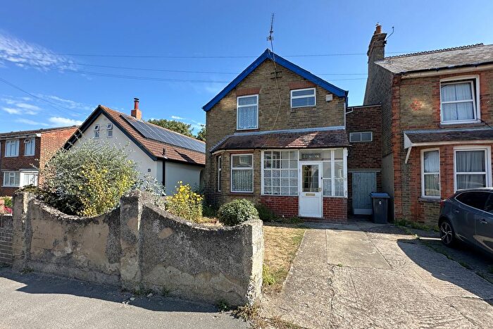 3 Bedroom Link Detached House For Sale In Southwall Road, Deal, CT14