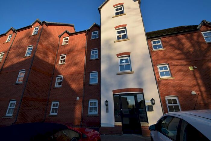 2 Bedroom Flat To Rent In Cooper Street, Hazel Grove, Stockport SK7
