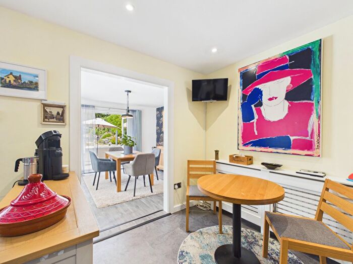 3 Bedroom Detached House For Sale In Church Street, Bridgwater, TA5
