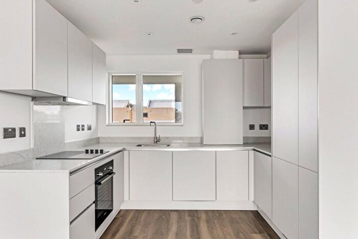 1 Bedroom Flat For Sale In Granville Road, Childs Hill, London, NW2