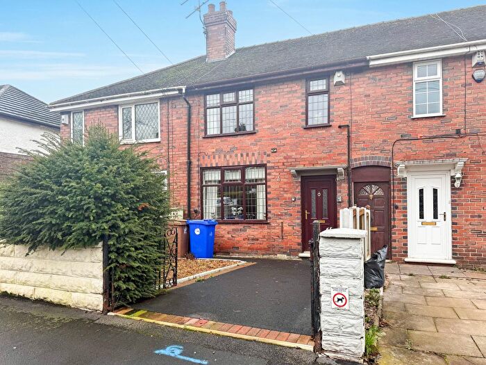 3 Bedroom Town House For Sale In Broadway, Meir, Stoke-On-Trent, ST3