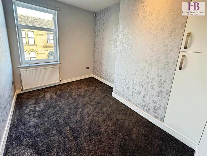 2 Bedroom End Of Terrace House To Rent In Albert Road, Queensbury, Bradford, BD13
