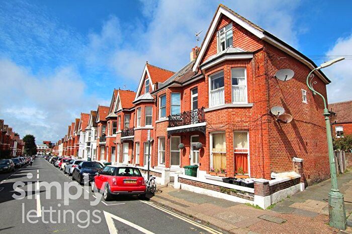 Flat To Rent In Granville Road, Hove, BN3