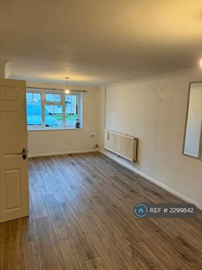 3 Bedroom Terraced House To Rent In Gainsborough Road, Corby, NN18