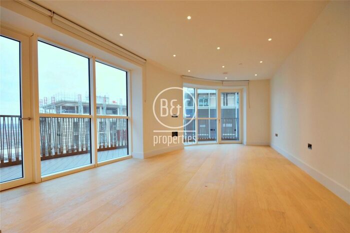 2 Bedroom Flat To Rent In Cassini Apartments, Wood Lane, White City Living, W12