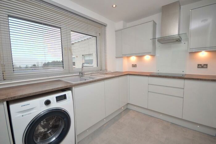 2 Bedroom Flat To Rent In Glen Tennet, East Kilbride, South Lanarkshire, G74